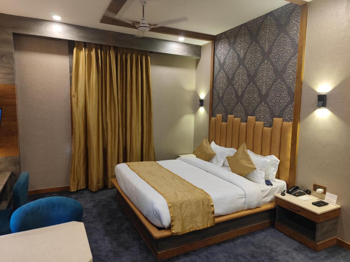 Hotel Prime Land Varanasi Exterior foto