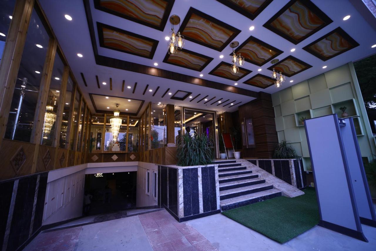Hotel Prime Land Varanasi Exterior foto