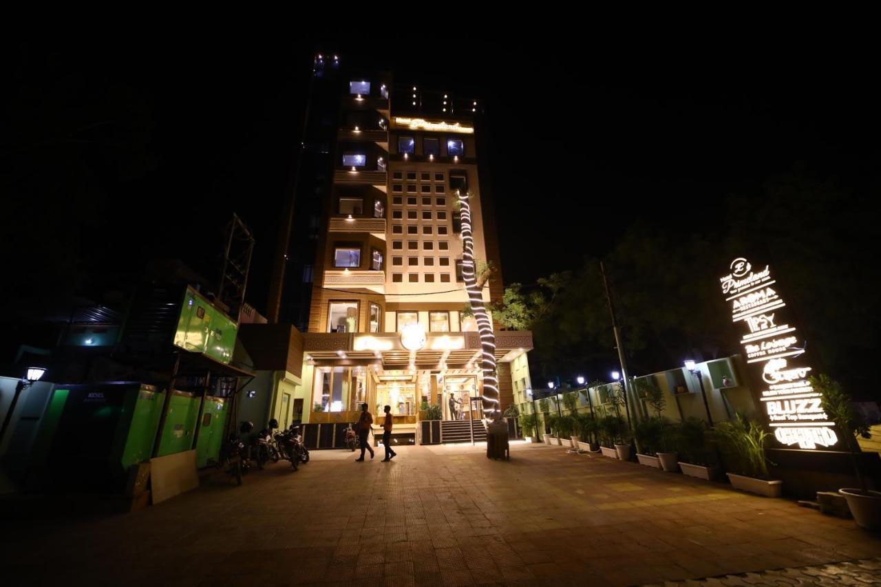 Hotel Prime Land Varanasi Exterior foto