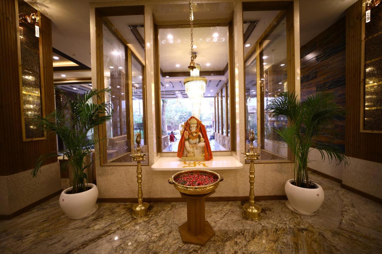 Hotel Prime Land Varanasi Exterior foto